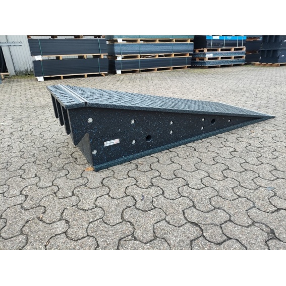 Auffahrrampe 2295 mm für Modulrampe 1.0 mit Auffahrschräge 11° Steigung 2295 x 800 x 500 mm 5 IMG_20231107_155429