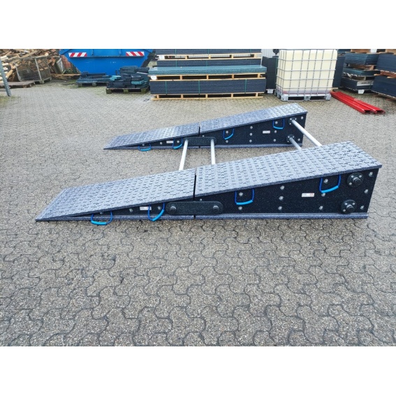 Schwerlastrampe, 2 teilig, 3000 x 600 x 500 mm, mit Verbinder 7 IMG_20230126_105331