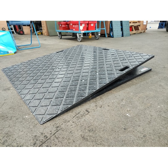 Rampe für Seecontainer , Verladerampe , 1100 x 1100 x 150 mm 8 IMG_20240209_122456