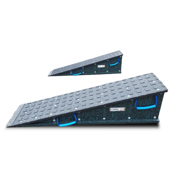 RZ Seecontainerauffahrrampe " Light ca. 17 Kg " 2 Stück Set 1000 x 300 x 160 mm mit Traktionsfräsung, 4 Griffschlaufen einteilig 10 container_rampe_light_2