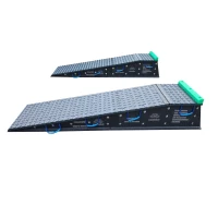 Auffahrrampen-Set aus Kunststoff 4-teilig mit Podest, 2400 x 600 x 400mm.jpg